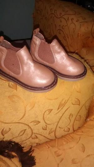 Vendo Zapatos para Niño