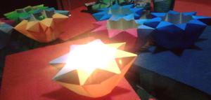 Faroles navideños en origami.