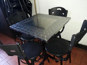 Se Venden Cuatro Juegos de Mesas Y Silla