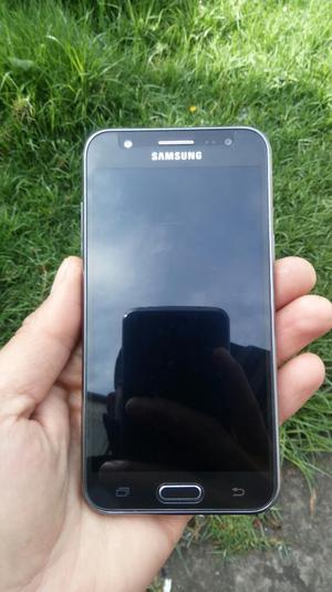 Vendo Cambio Hermoso Samsung J5