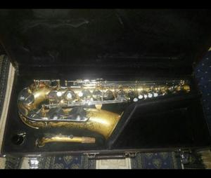 Saxofón Yas 25