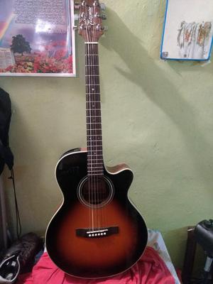 Vendo Guitarra Electroacustica Takamine