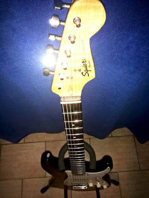 Guitarra Electrica Fender Squier Bullet, Estratocaster Usada