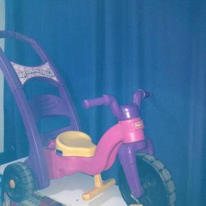 Triciclo Fisher Price