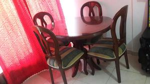 Vendo Juego de Comedor de 4 Puestos