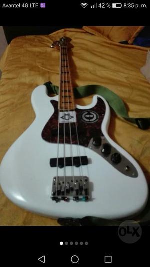 bajo Fender Electric Bass de Los Primero