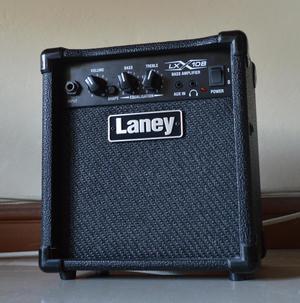Amplificador o planta para bajo eléctrico marca Laney LXX10