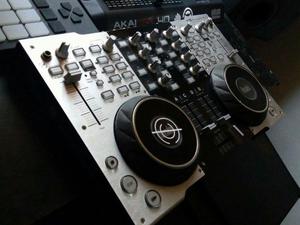 Controlador Dj 4mx Hercules