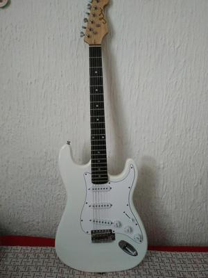 Guitarra Stratocaster Blanca