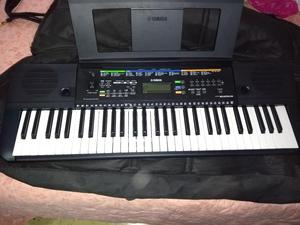 Se Vende Organeta Semi Profesional