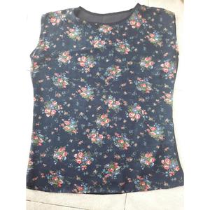 Camiseta de flores