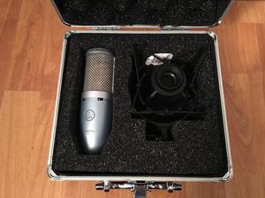 Microfono de Estudio Akg220 Perception