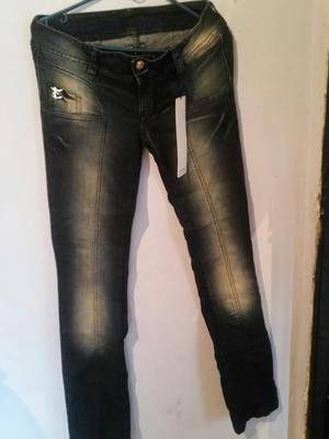 Vendo Jeans de Emporium Nuevo Strex