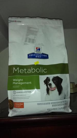 Bolsa de comida para perros marca METABOLIC por 6 libras