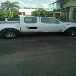 Vendo Nissan Doble Cabina Placa Pública - Ibagué