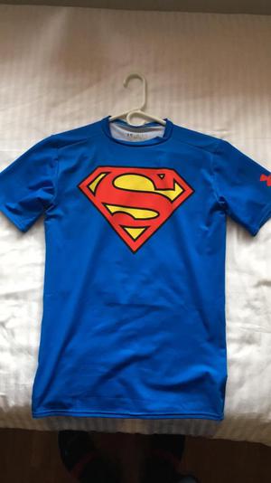 Camiseta Superman Under Armour