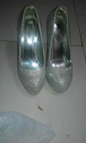 Se Venden Zapatos 