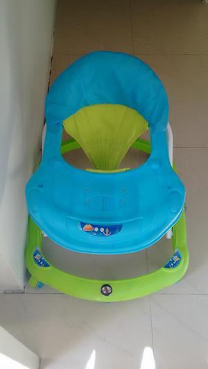 Caminador Azul con Verde para Bebe