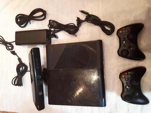 Consola XBOX GB KINECT 2 Controles 2 Kit de Carga y