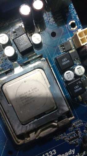 Procesador Intel Core 2 Duo Quad (4 Núcleos).