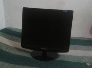 Monitor Lcd Samsung de 17 Pulgadas - Manizales