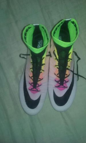 Guayos Botas Nike