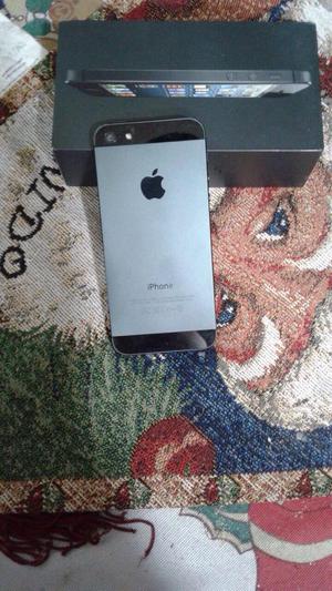 Vendo Celular iPhone 5de 32Gb Intacto