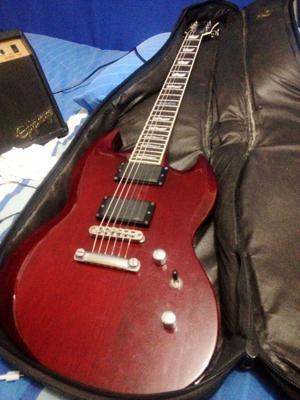 Vendo guitarra ESP/ LTD VIPER 400 roja.