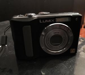Camara Lumix Panasonic DmcLz8