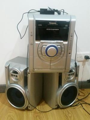 Equipo de Sonido Panasonic 5 Cds.