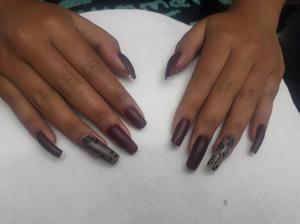 Se Nesecita Manicurista - Bogotá