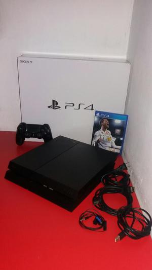 Consola Ps4 con Fifa 18