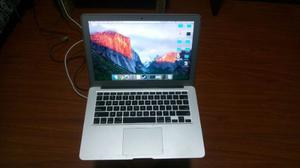 Macbook Air 13 (mid gb) - Como Nueva!