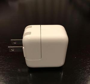 Cargador Adaptador de Corriente Usb Apple (12W) Nuevo