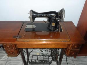 MAQUINA DE COSER SINGER ANTIGUA - Pereira