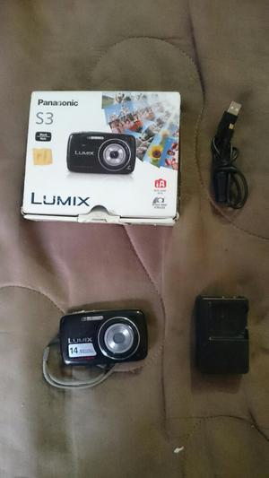 Vendo Camara Fotos Panasonic Lumix S3