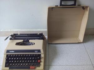 Se vende maquina de escribir manual
