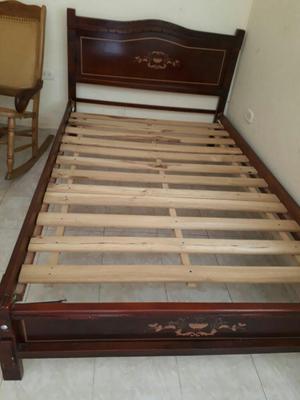 Vendo Cama en Buen Estado Poco Uso