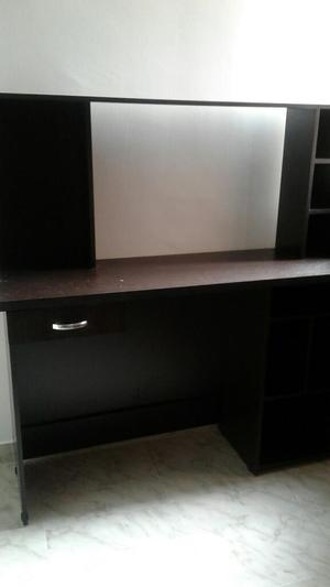 Vendo Mesa de Entretenimiento