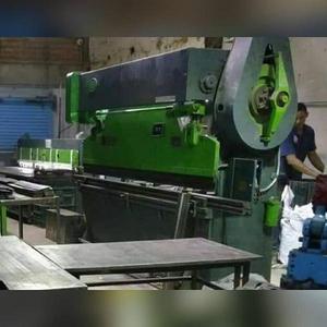 Venta de Maquinaria cortadora y dobladora - Medellín