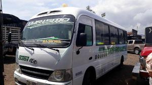 Buseta Hyundai County, Modelo 2012 - Bucaramanga