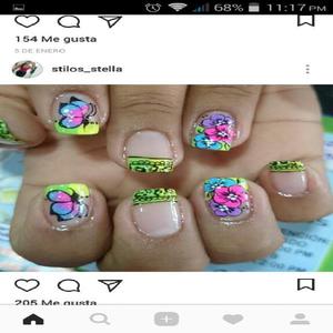 Se Necesita Estilista Y Manicurista - Cali