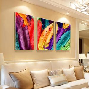 Hermoso triptico Plumas coloridas ideal para tu espacio