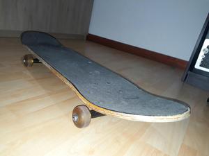 Patineta. Skateboard.