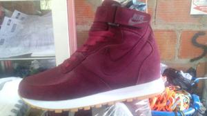 BOTAS NIKE