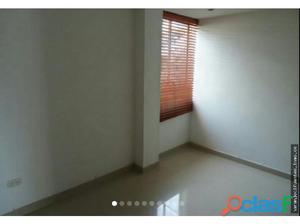 VENDO APARTAMENTO AVENIDA 19 NORTE