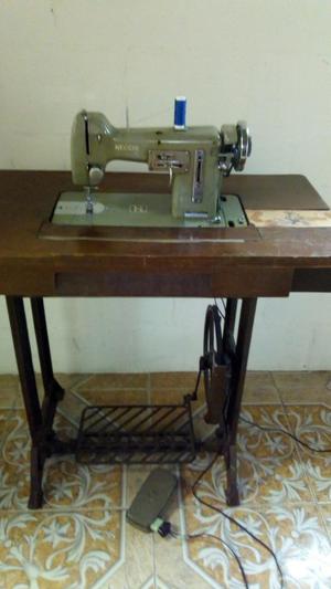 Maquina de Coser