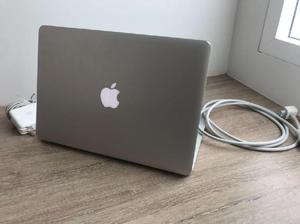 Macbook Air 13 Core I5, Negociable - Cali