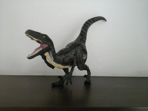 Dinosaurio Jurassic World velociraptor