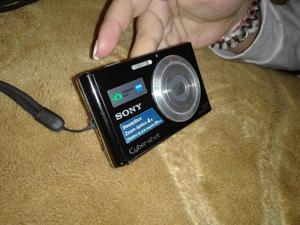 Camara Sony 14.1 Mega Pixels